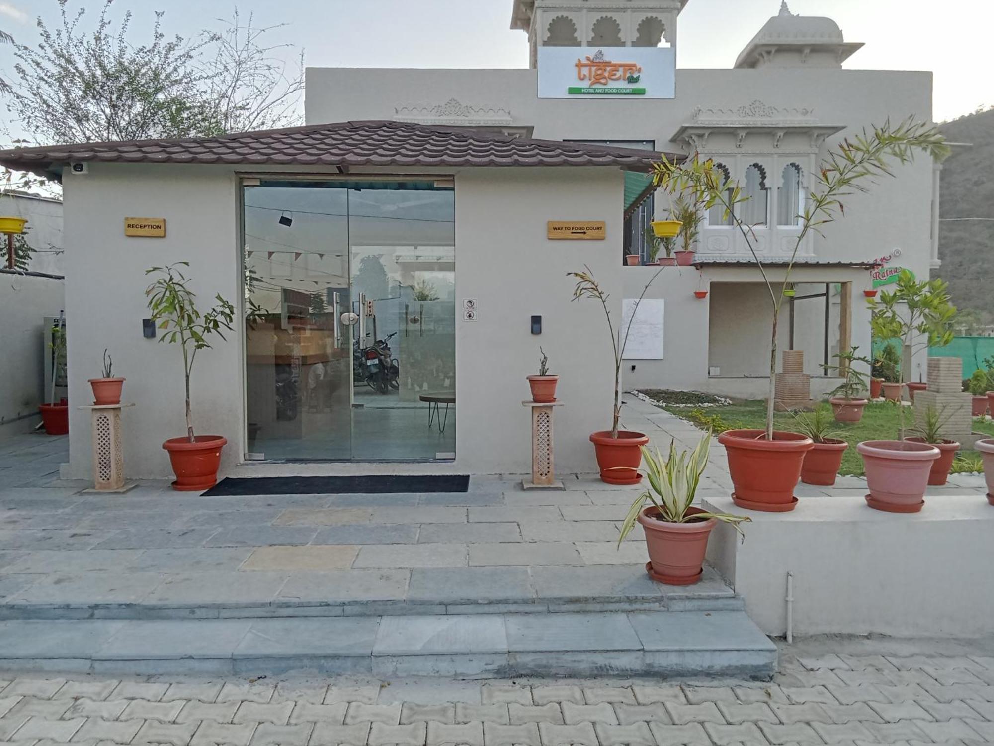 Tiger'S Trail Hotel & Food Court Kumbhalgarh Exteriör bild